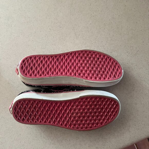 Vans Hello Kitty Shoes Women’s Size 7 Print Sneakers - Picture 6 of 6